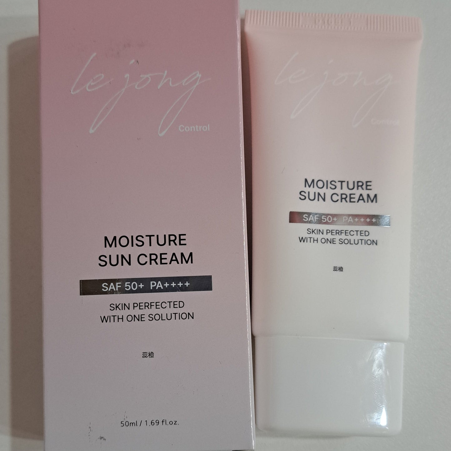 Lejong Moisture Sun Cream